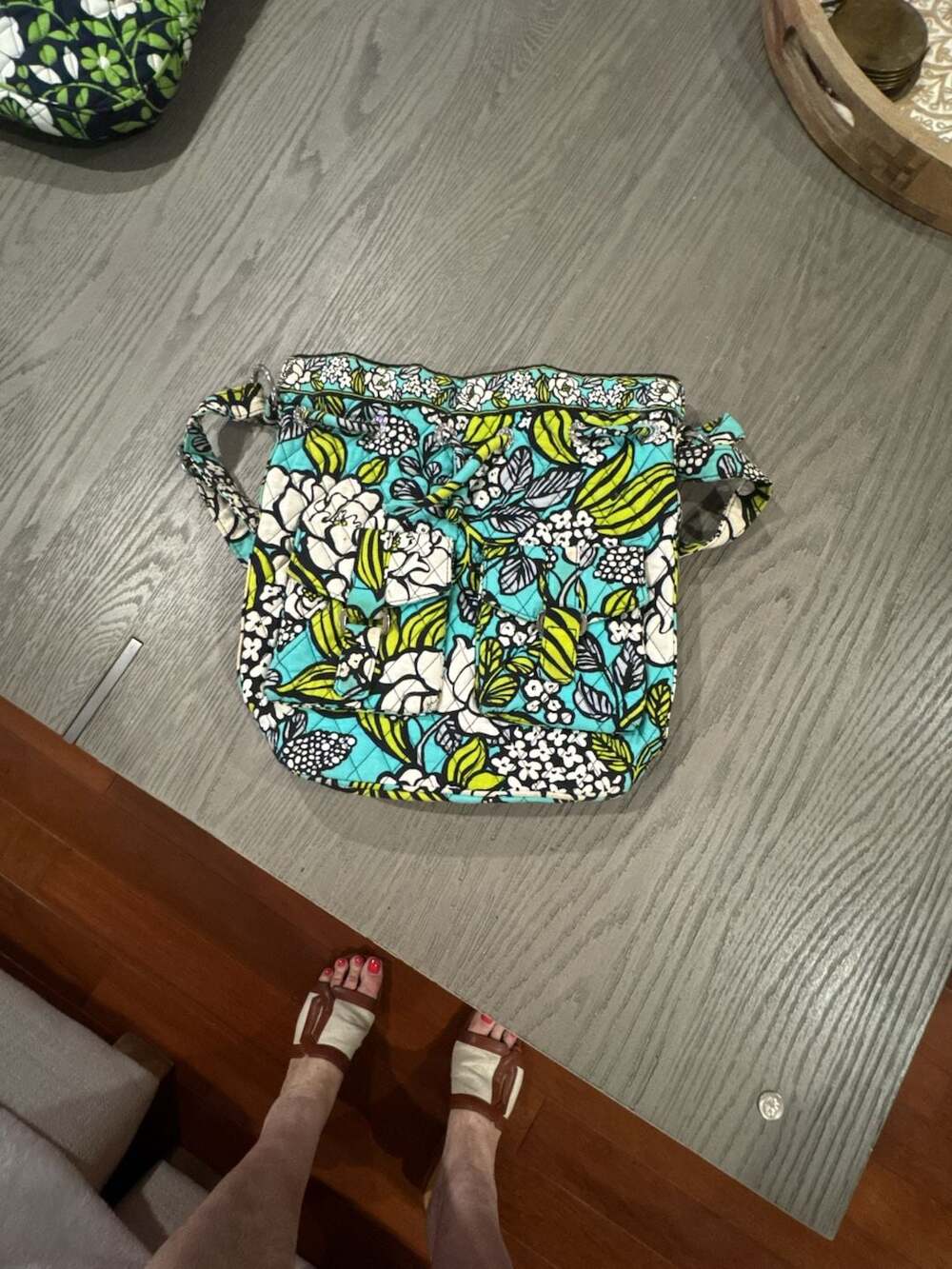 Vera Bradley Island Blooms Front Pockets Cinch Bucket Bag